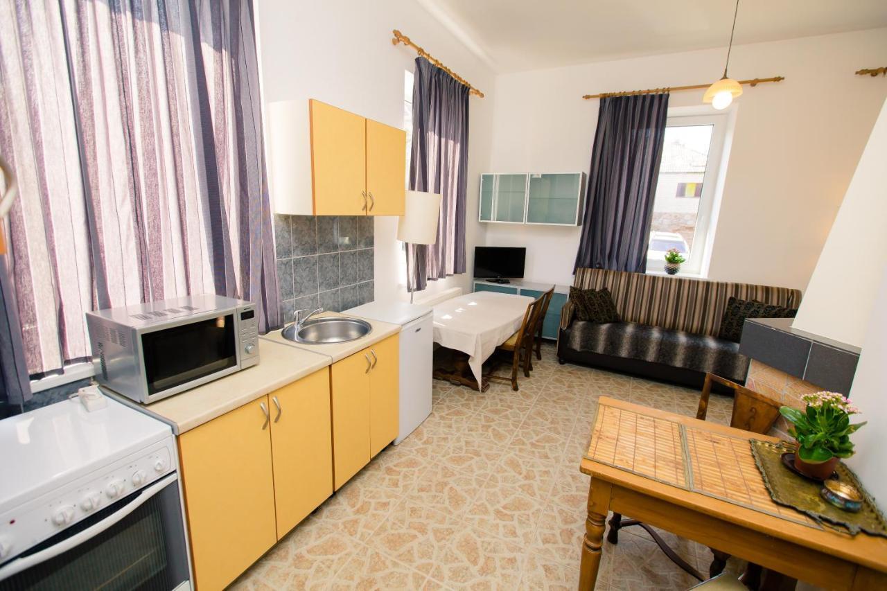 Old Town Apartments アリートゥス エクステリア 写真